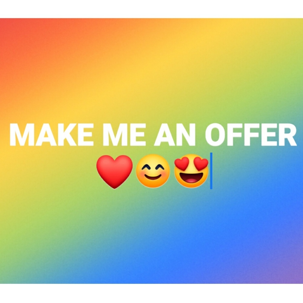 MAKE ME AN OFFER ❤️